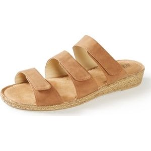 Good Soles Triple-Strap Wedge Sandal [BRAND NEW]